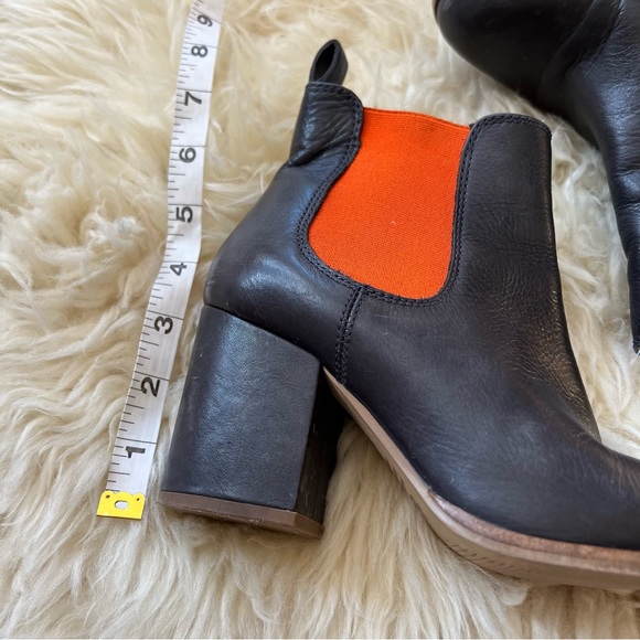 Elk Aubergine Leather Ladies Ankle Boot Orange Elastic Size 6 - Picture 2 of 4